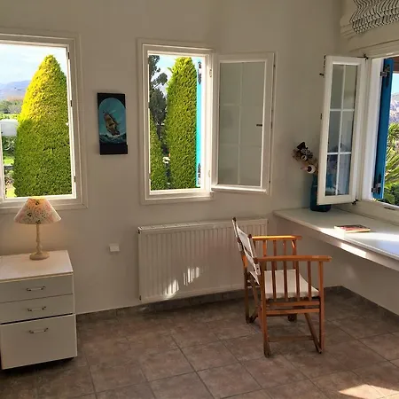 Villa Summer House Livádia
